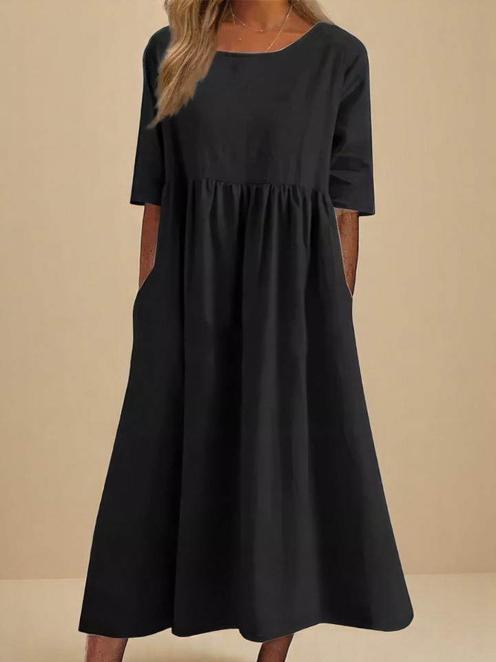 Serena – Minimalist Maxi Dress with Loose Fit