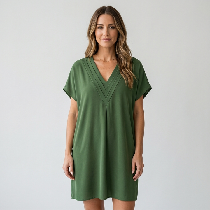 Lucie - Carefree Dress with Elegant Cut