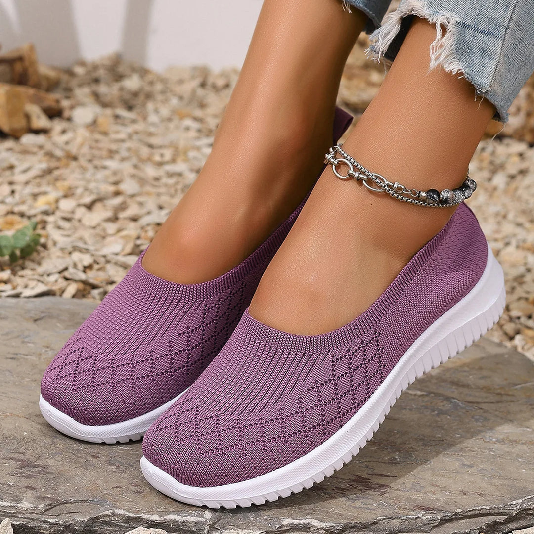 Lunaria – Breathable orthopedic sneakers for everyday use